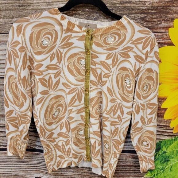 I.e. Petite mid Sleeve Button Front Sweater tans/ golds/cream floral PL Pre-owne - Picture 1 of 7